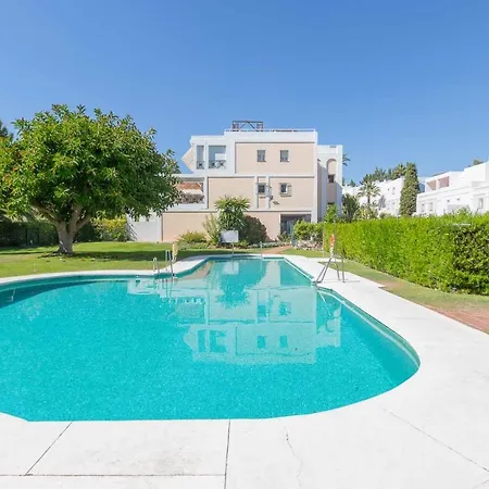 Elegante En La Quinta Golf Marbella Apartment